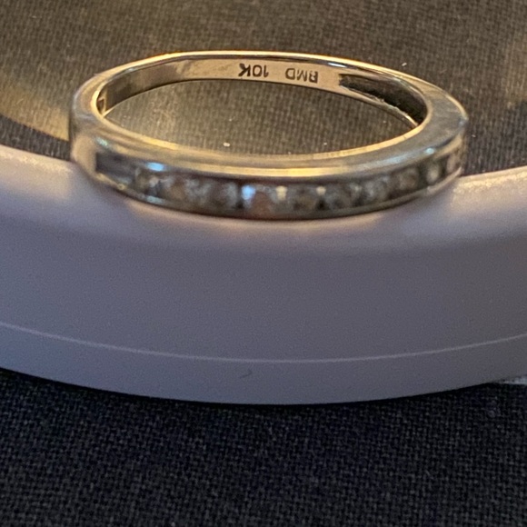 Women’s ring 16mm size 5.5 12 small diamonds - Picture 4 of 4